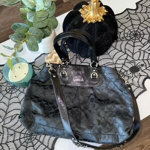 Coach Ashley Signature Canvas & Leather shoulder bag